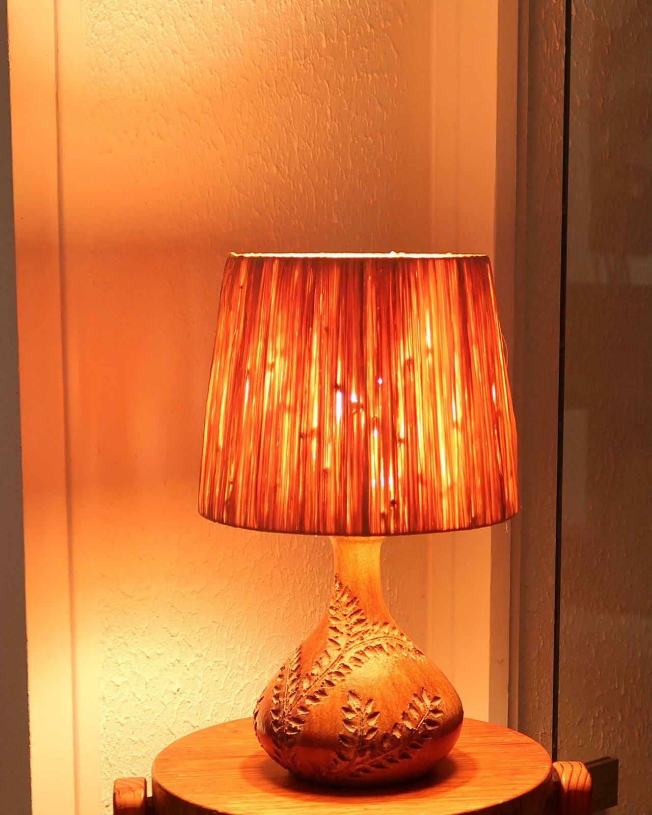 French Ceramic Table Lamp By Sésame Vallauris, Floral Decor, Raffia Lampshade, 1970s / Boho Chic, Folk, Country Decor, Home photo Lighting
