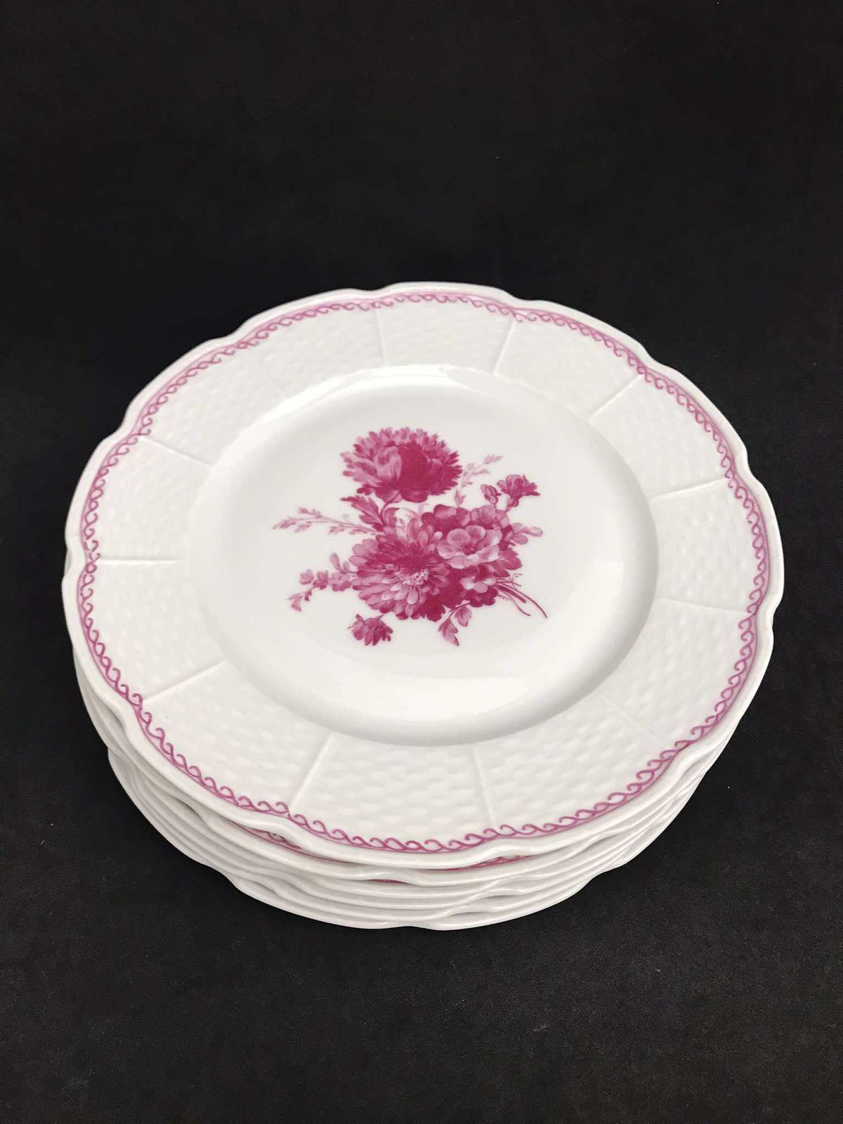 photo for sale Porselein Limoges Set Van 6 Raynaud & Co Fuchsia Bloemen Roze Romantisch Entremets Salade Dessertborden Wit Frans Vintage Bruiloft Luxe