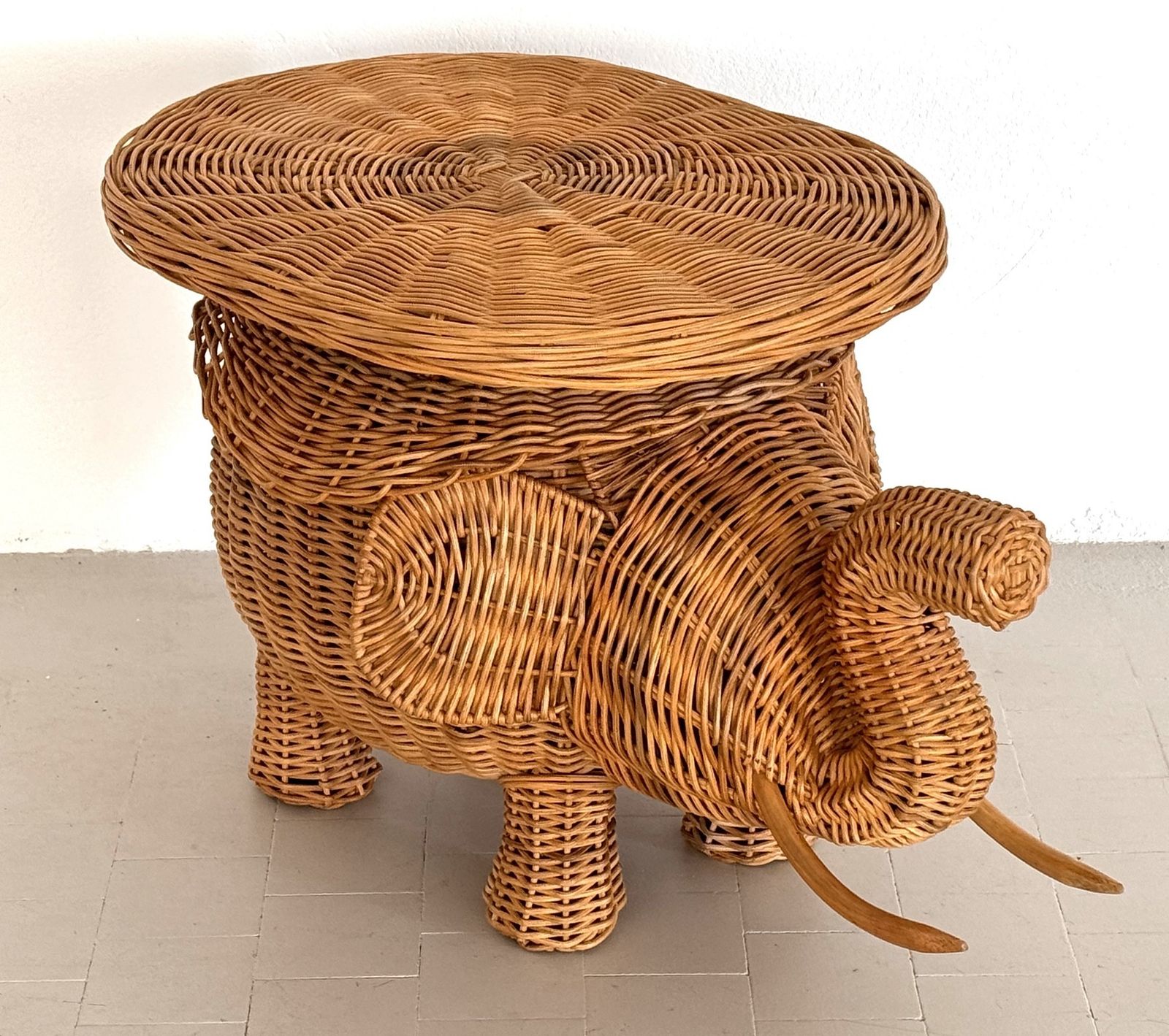 Furniture Italian Elephant Side Table In Wicker By Vivai Del Sud, 1970s photo