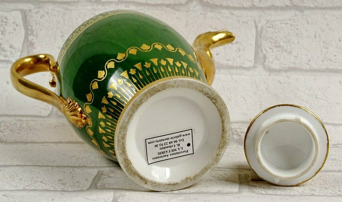 Jug / Teapot   Paris Porcelain   Dagoty Manufacture   Empire Period photo vinterior