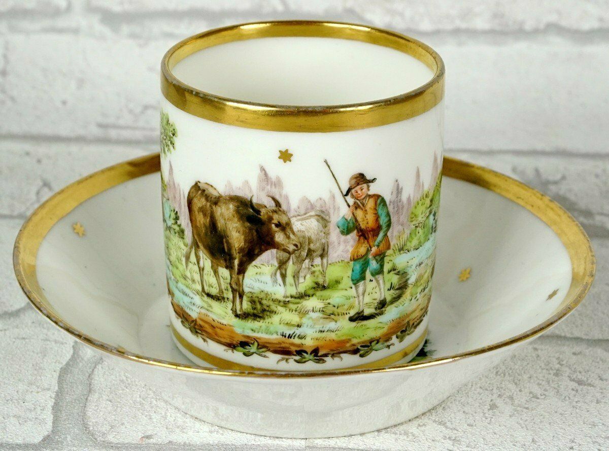 Paris Porcelain Cup And Saucer   De Nast Manufacture   18th Century photo vintage