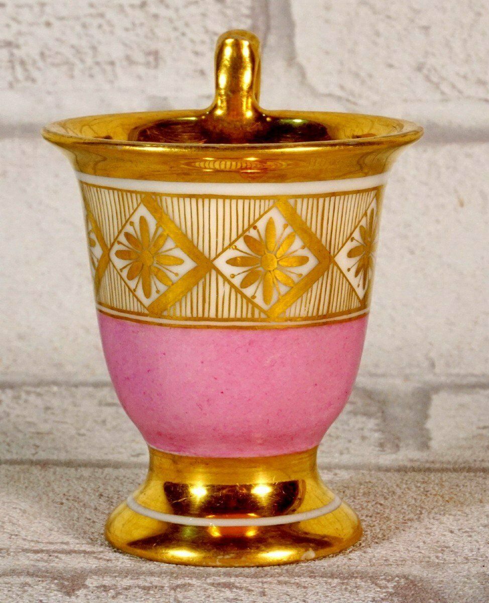 Small Porcelain Cup And Saucer From Paris Or Russia   Early 19th Century photo 369.0