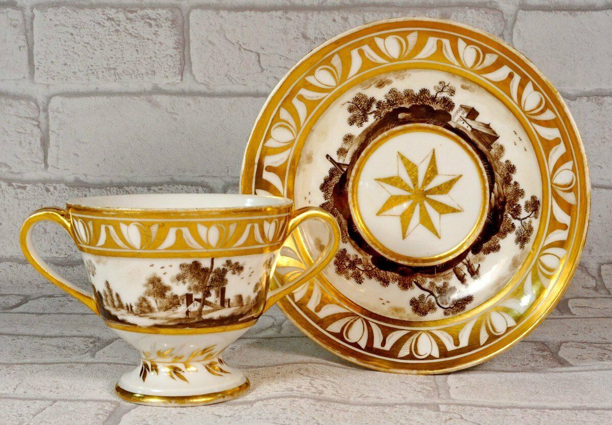 Large Chocolate Cup And Saucer In Paris Porcelain   Late 18th Century photo vintage