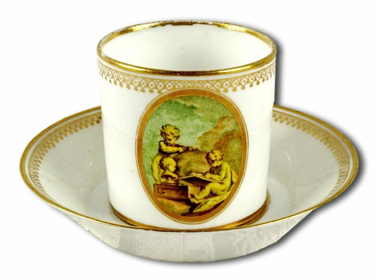 Rare Litron Cup And Saucer In Lille Porcelain   Au Dauphin Factory   18th Century
