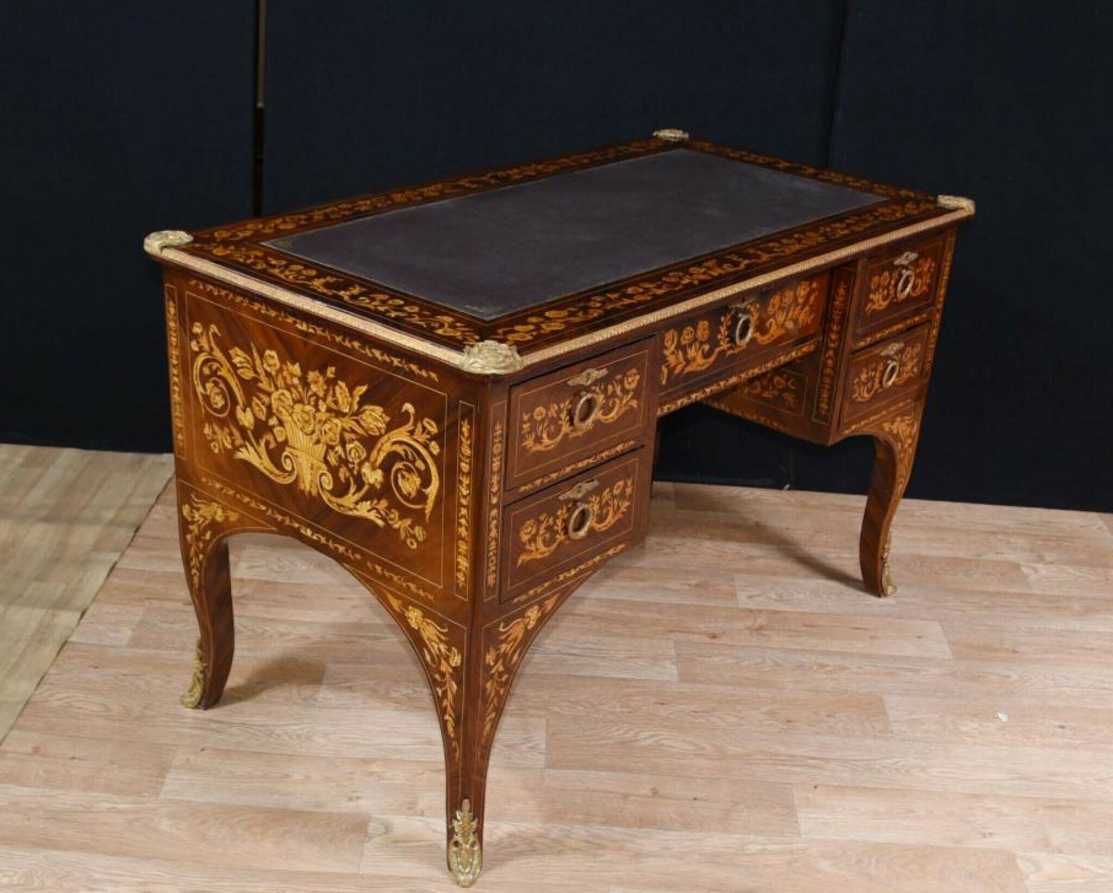 French Desk   Louis XV Knee Hole Writing Table Bureau photo Furniture