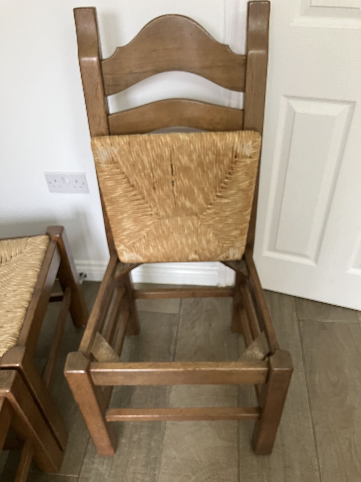 Set Of 6 Vintage Solid Oak French Style Ladder Back Dining Chairs With Rush Seats photo vinterior