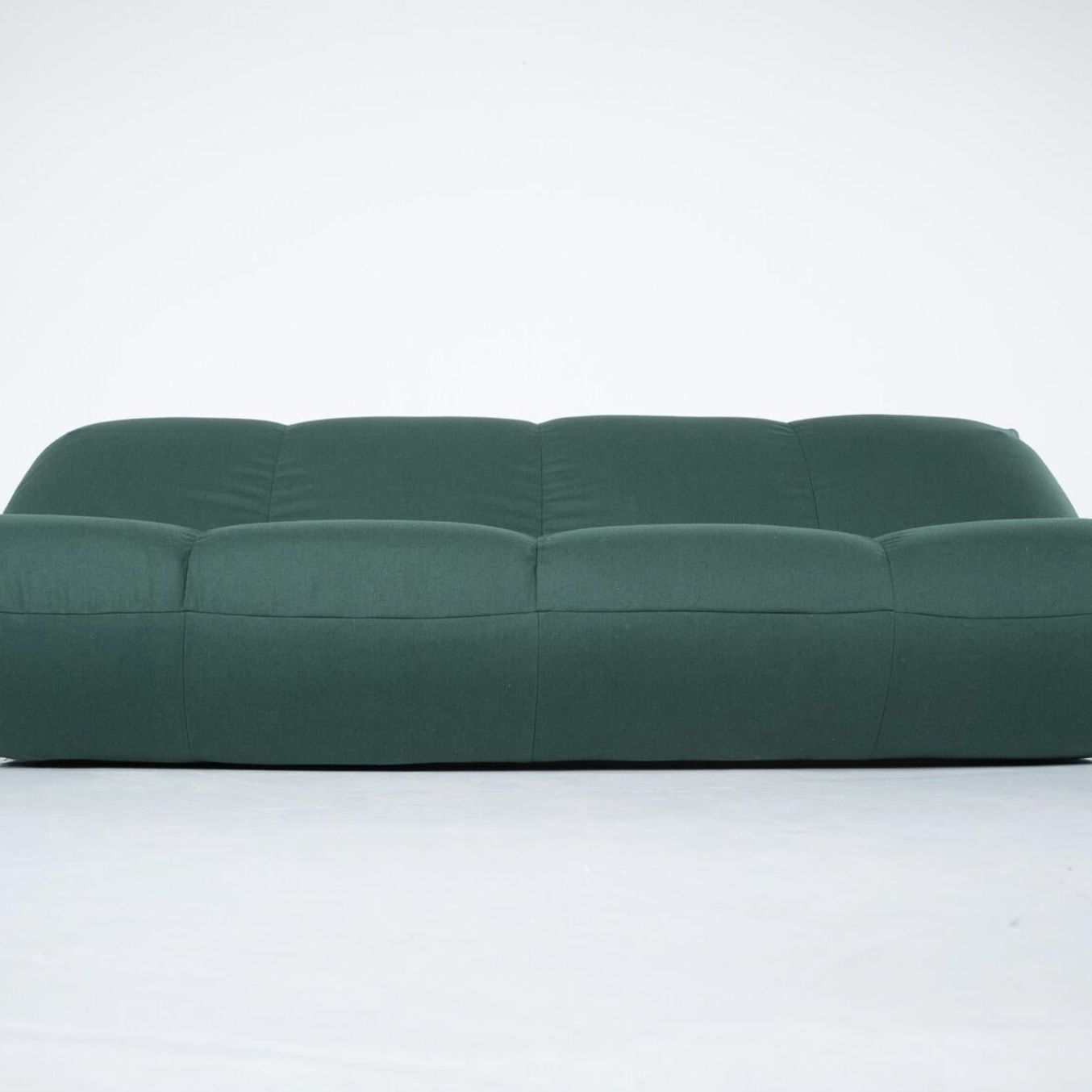 Mid Century Modern Green Papillon Sofa By Giovannetti, Italy, 1970s photo vintage