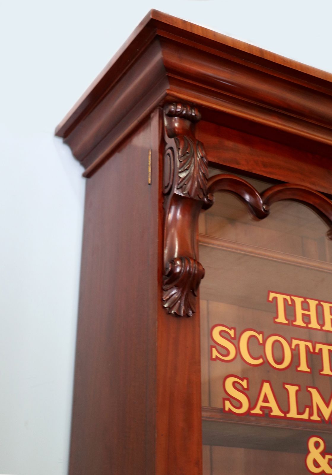 For The Fishermen And Culinary Enthusiasts! A Superb, Top Quality Victorian Mahogany Display Cabinet. photo vintage