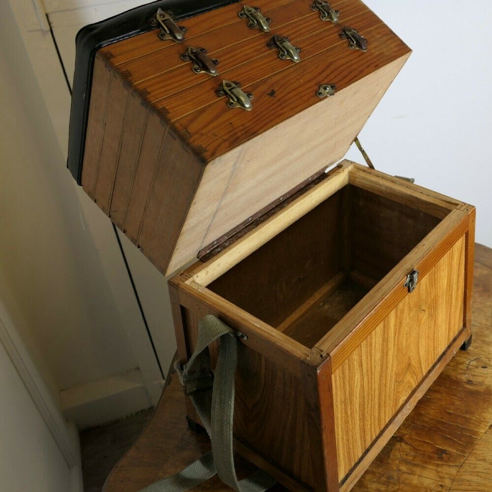 Pine Fishing Bait Box With Seat photo vinterior