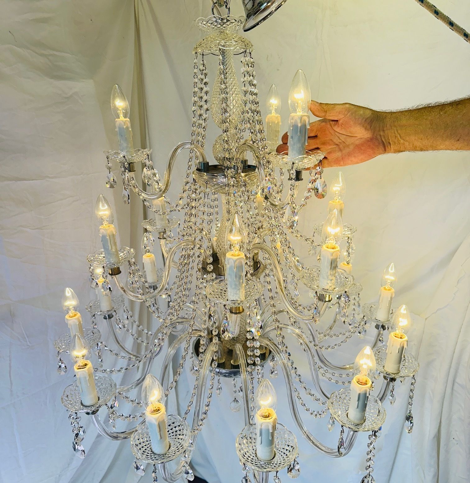 Classic Vintage Swarovski Crystal Large Chandelier With 2 Matching Wall Lights photo furniture