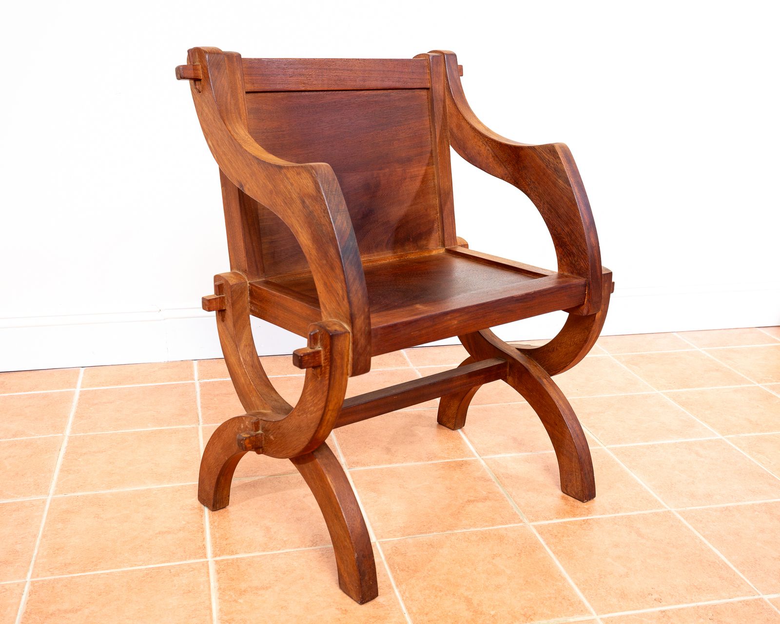 Glastonbury Throne Chair Elm Artisan Sculptural Craftsman Savonarola Curule X Frame Rustic Medieval Hall Chair Regal photo for sale