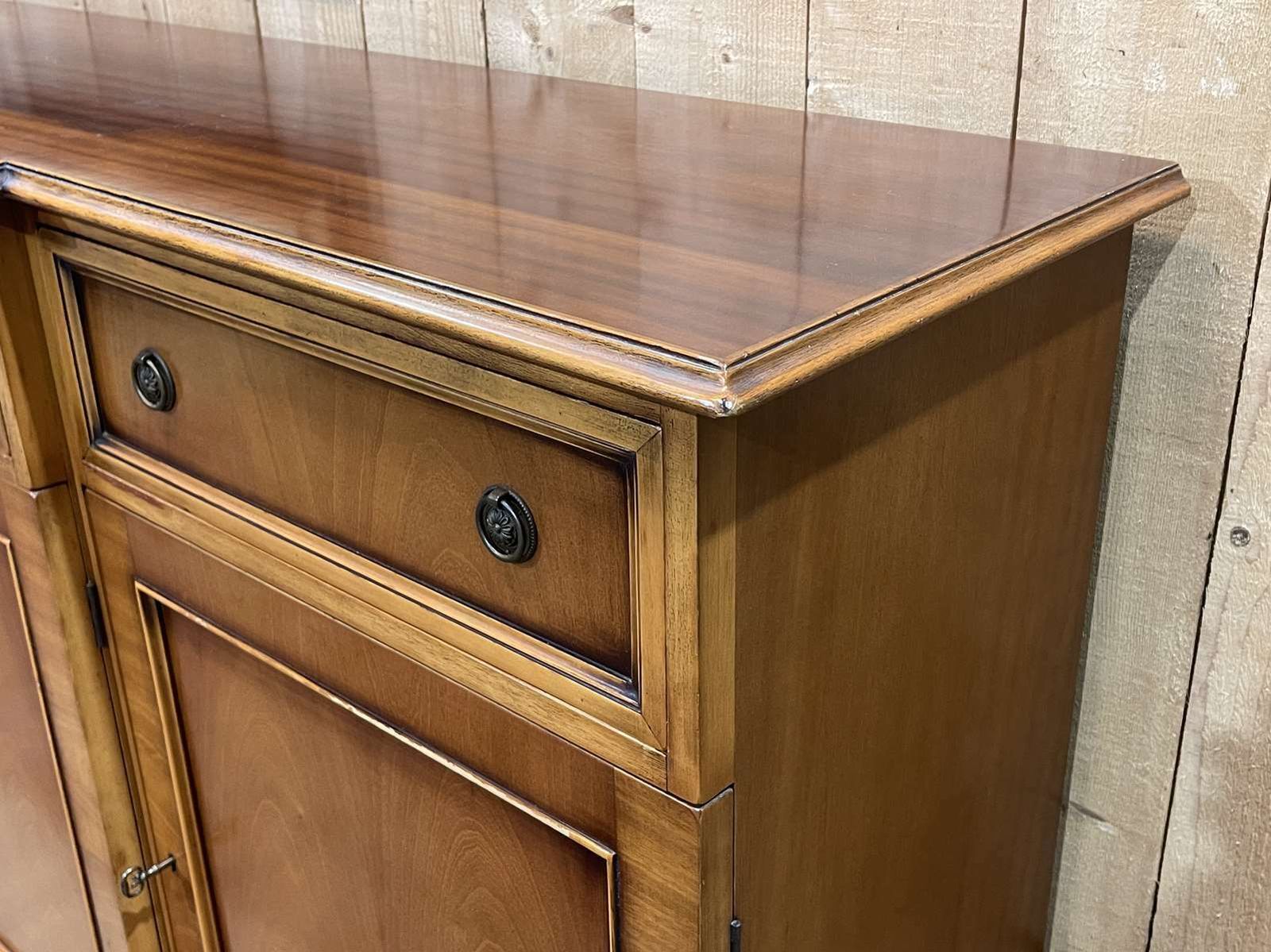 English Sideboard In Blond Mahogany From The 1980s photo furniture