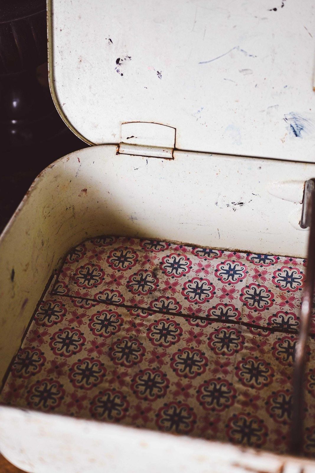 Vintage White Cleaning Box   Poetdoos Brabantia photo for sale