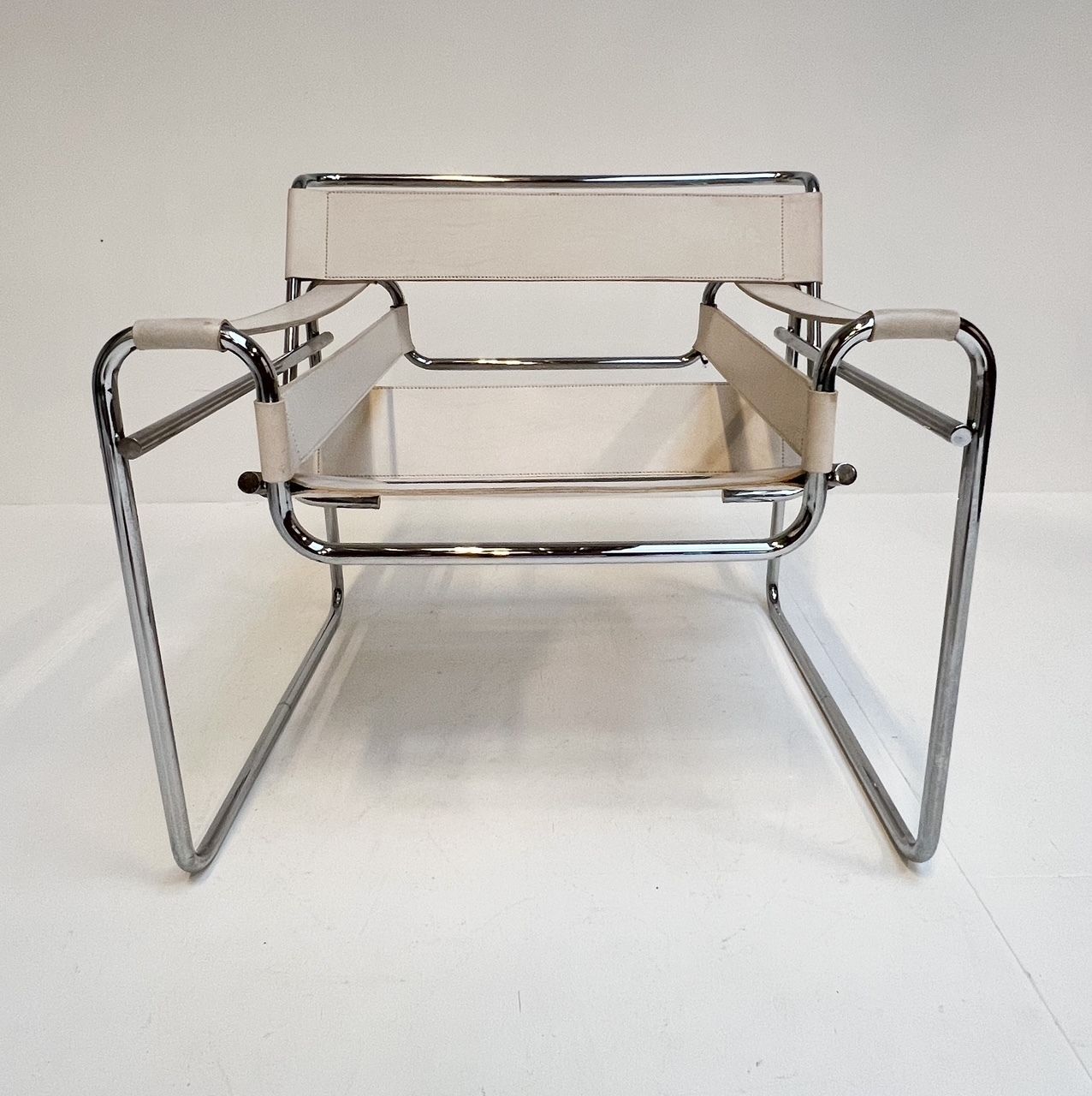 Furniture Vintage Wassily B3 Armchair By Marcel Breuer, 1970s photo