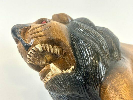 Vintage Wooden Carved Lion Figure, 1930s photo vinterior