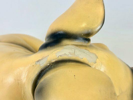 photo vinterior Large Vintage Resin Garden Pig Figure, 1980s