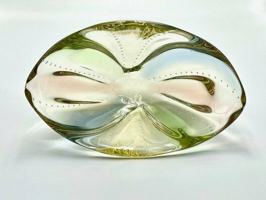 Art Glass Czech Pizzicato Bowl Attributed To Hana Machovska For Mstišov/Moser Karlovarske Glass, 1960s photo buy