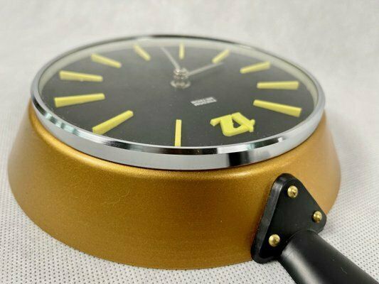 photo furniture Vintage Polish Frying Pen Wall Clock From Predom Metron, 1975