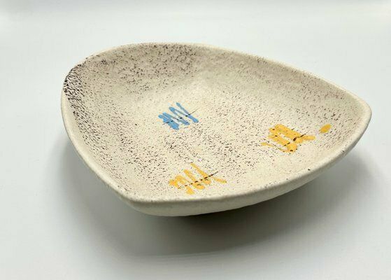 Mid Century Fat Lava No 339 Plate From Bay Keramik, 1960s