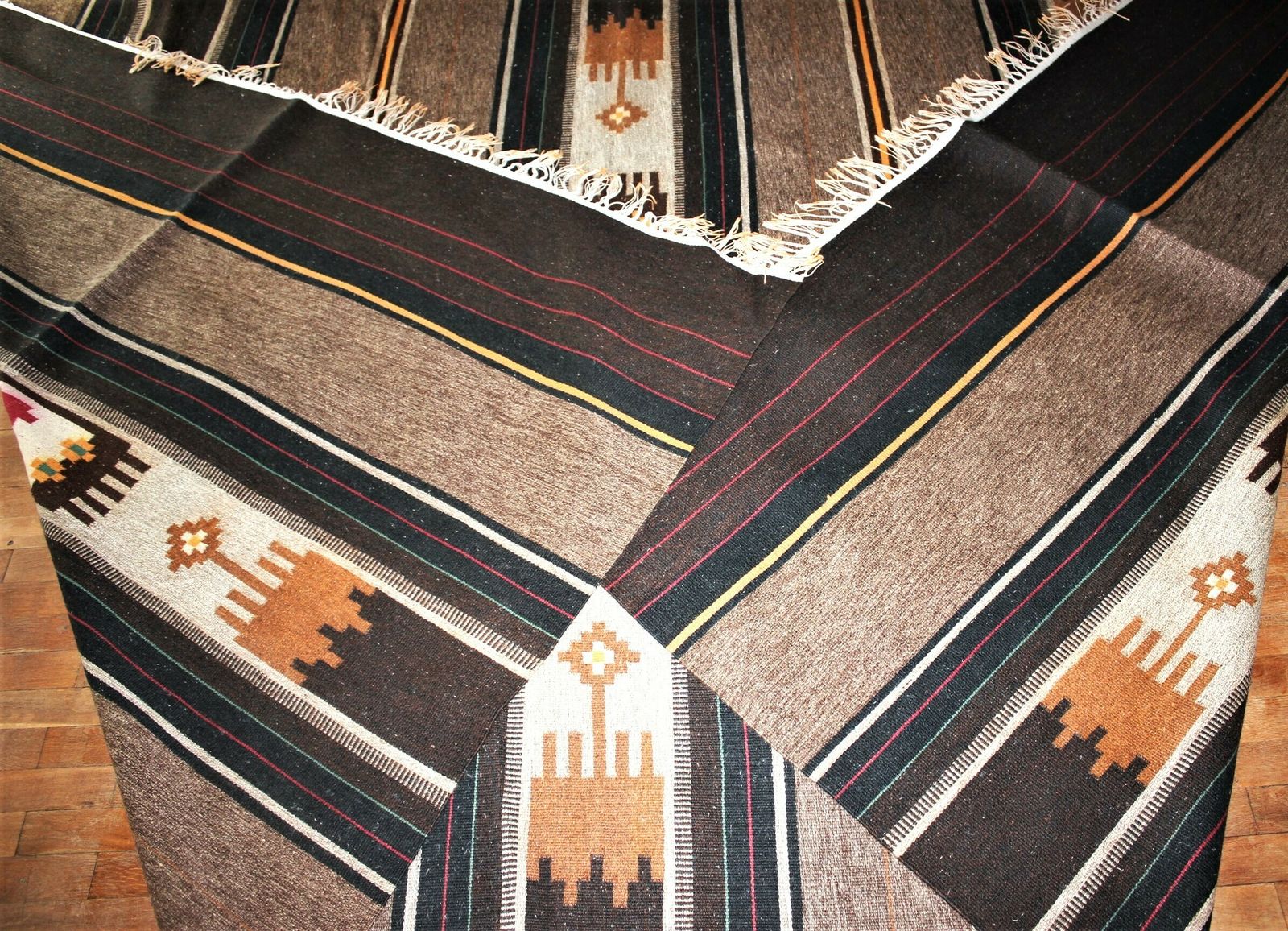 Large Bohemian Wool Rug, Handwoven Tribal Carpet With Geometric Pattern, Rustic Ethnic Style House Interior photo buy