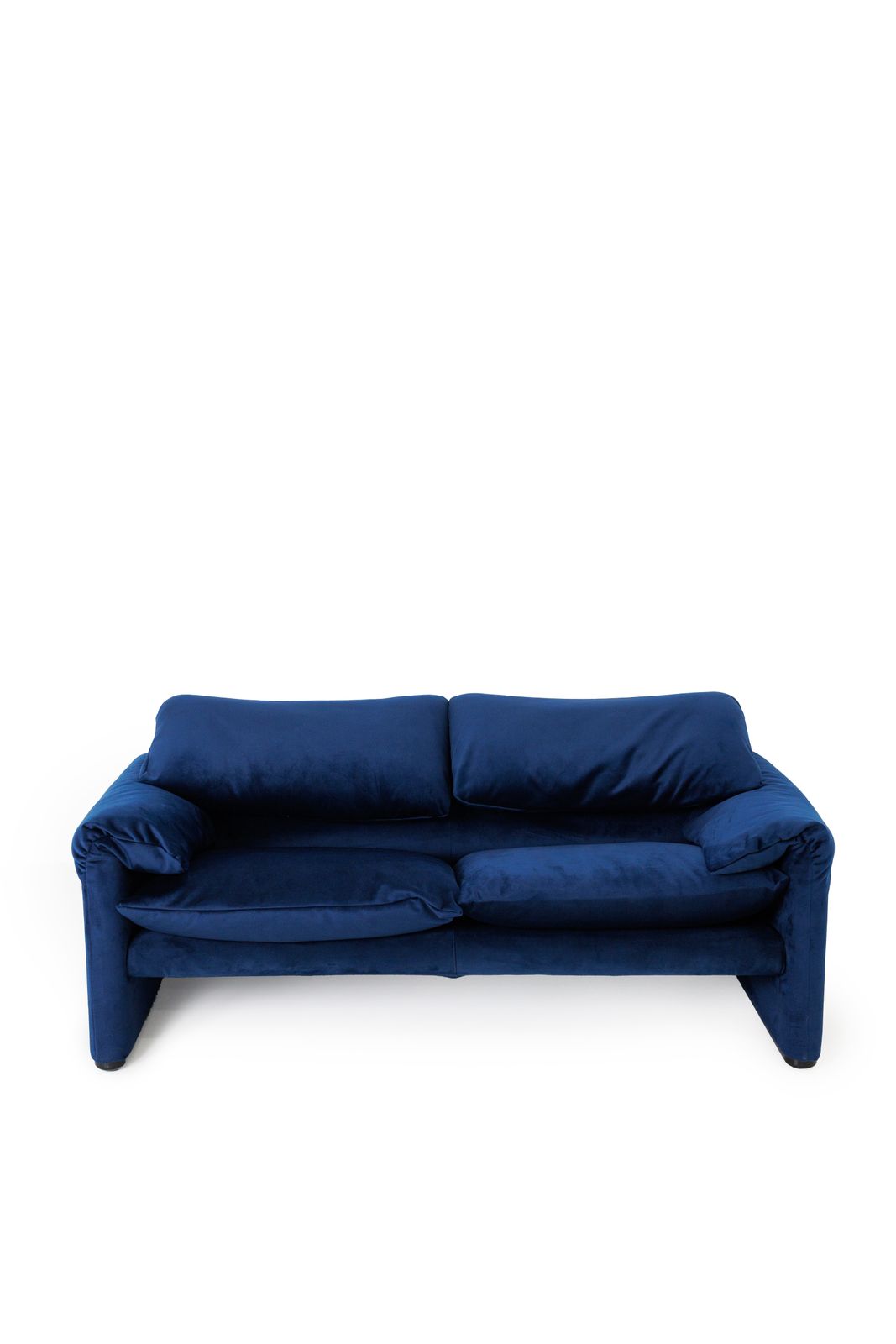 Maralunga Blue Velvet Sofa By Vico Magistretti For Cassina, Italy 70s photo vinterior