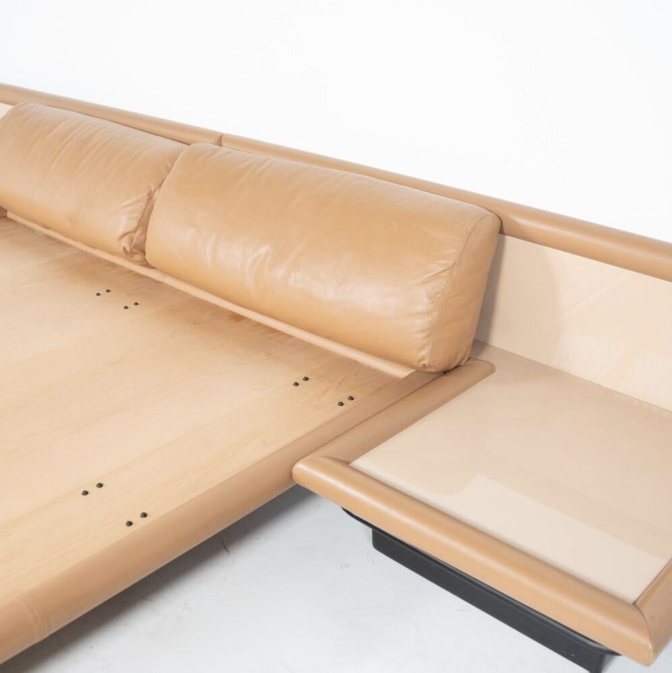 Afra & Tobia Scarpa Leather Bed Model Morna For Molteni, Italy, 1972 photo for sale