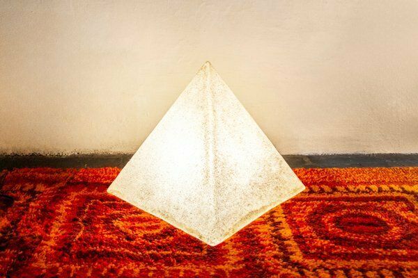 Pyramid Moon Rock Lamp Van André Cazenave Voor Singleton, Italië, Jaren 1970 photo furniture