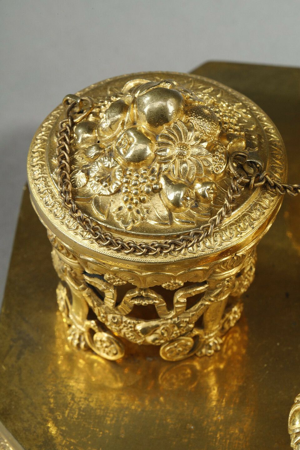 photo vinterior Empire Period Gilt Bronze Obelisk Inkwell