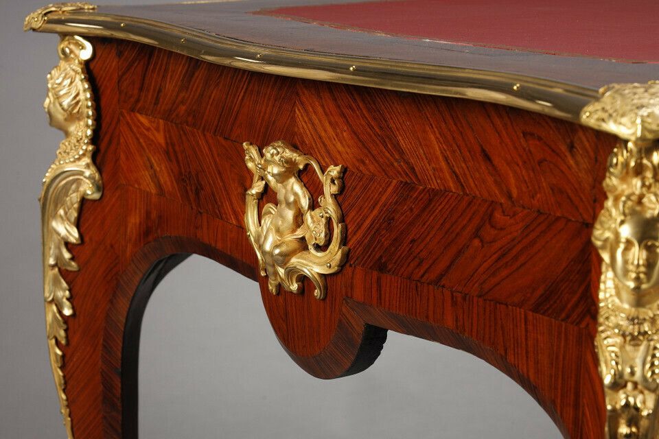 14725.0 Large Flat Desk In Inlaid Rosewood Veneer In The Louis XV Style photo