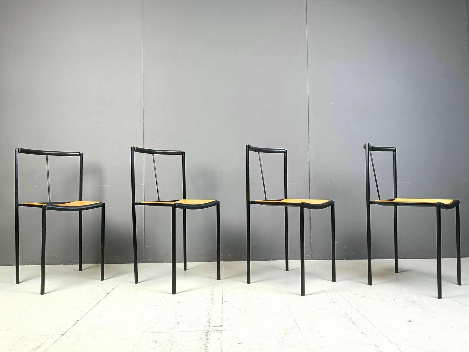 4 Chairs By Zeus Noto Maurizio Peregalli Millepunte, 1985 photo vinterior