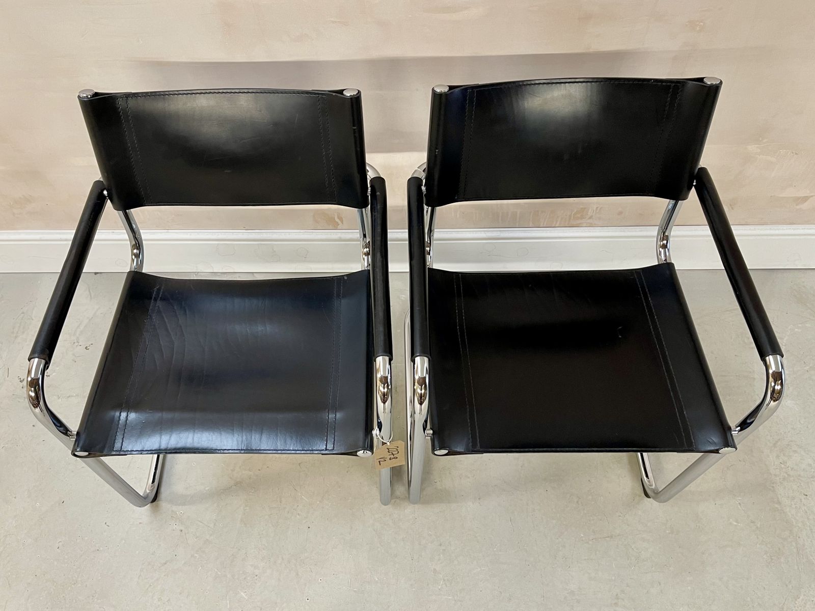 Furniture Pair 2 Dining Visitor Occasional  Black Leather S34 Cantilever Bauhaus 2 Dining Chairs By Mart Stam & Marcel Breuer  Fasem Matching Set Of Two photo