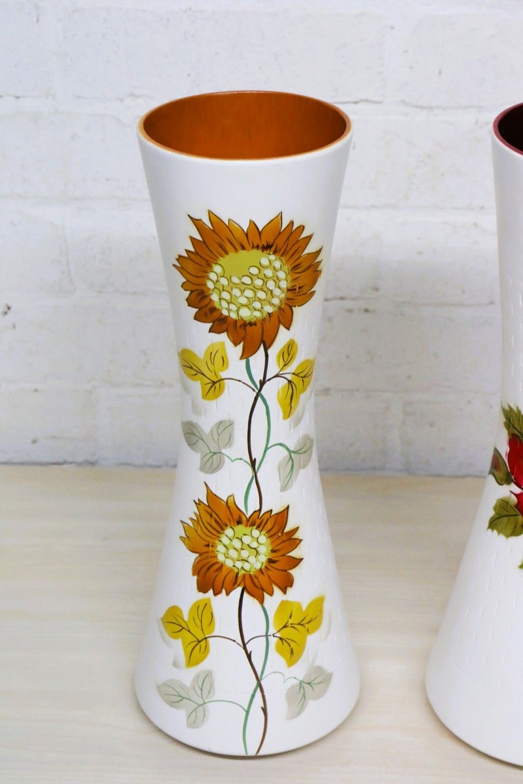 Two Large Ellgreave Vases 1960's Ceramic Mid Century Modern Kitsch  Vgc For Age photo Home Decor
