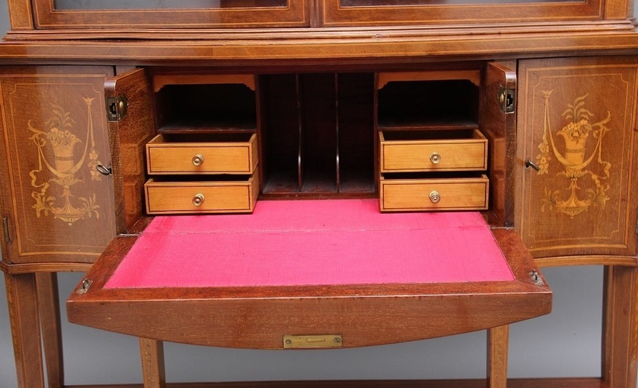 photo furniture 19th Century Mahogany Inlaid Display Cabinet
