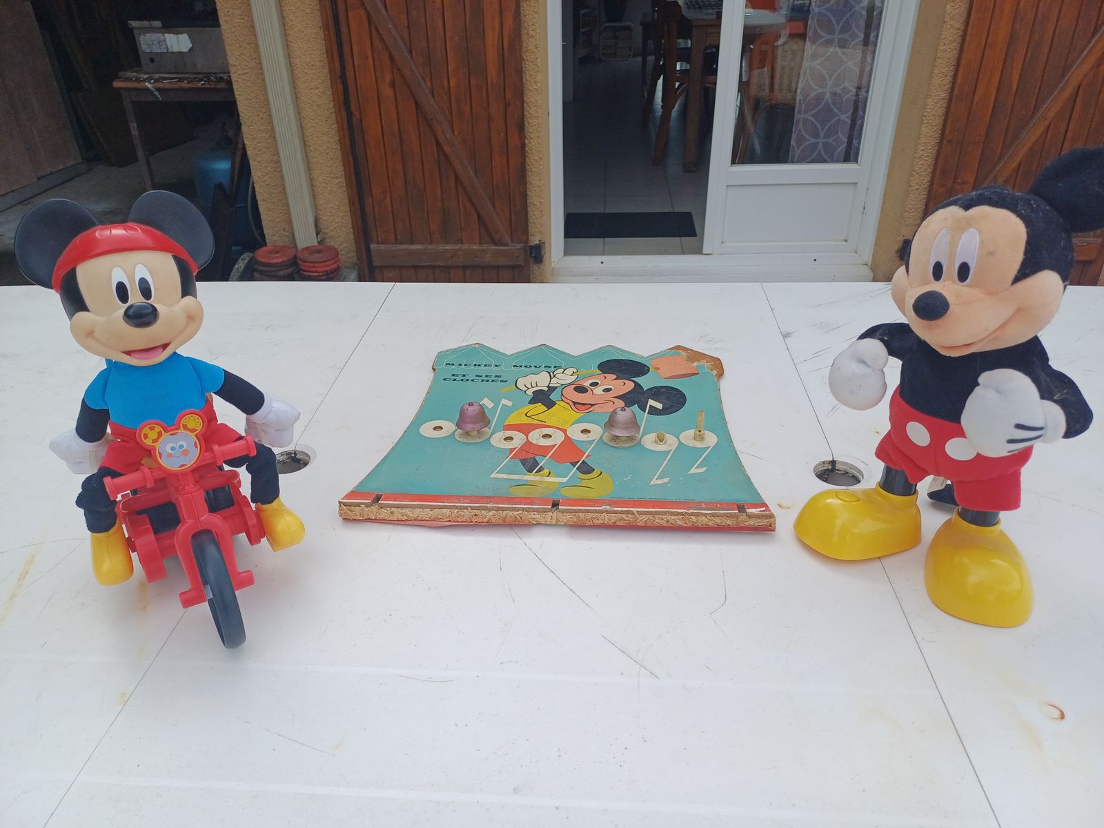 photo buy Lot Of 5 Decorative Objects Mickey And Minnie Toys