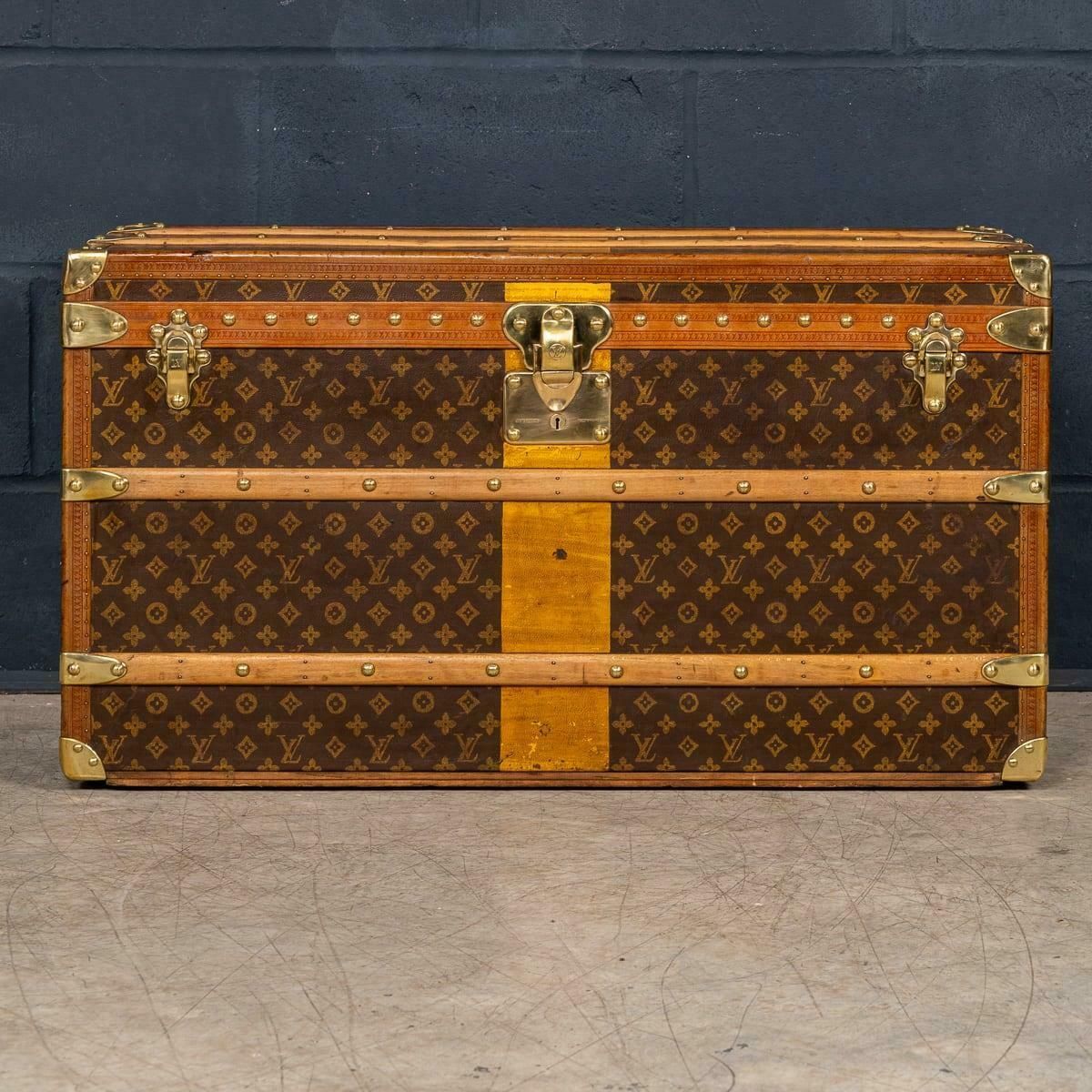 photo furniture 20th Century Louis Vuitton Courier Trunk In Monogram Canvas, France C.1930