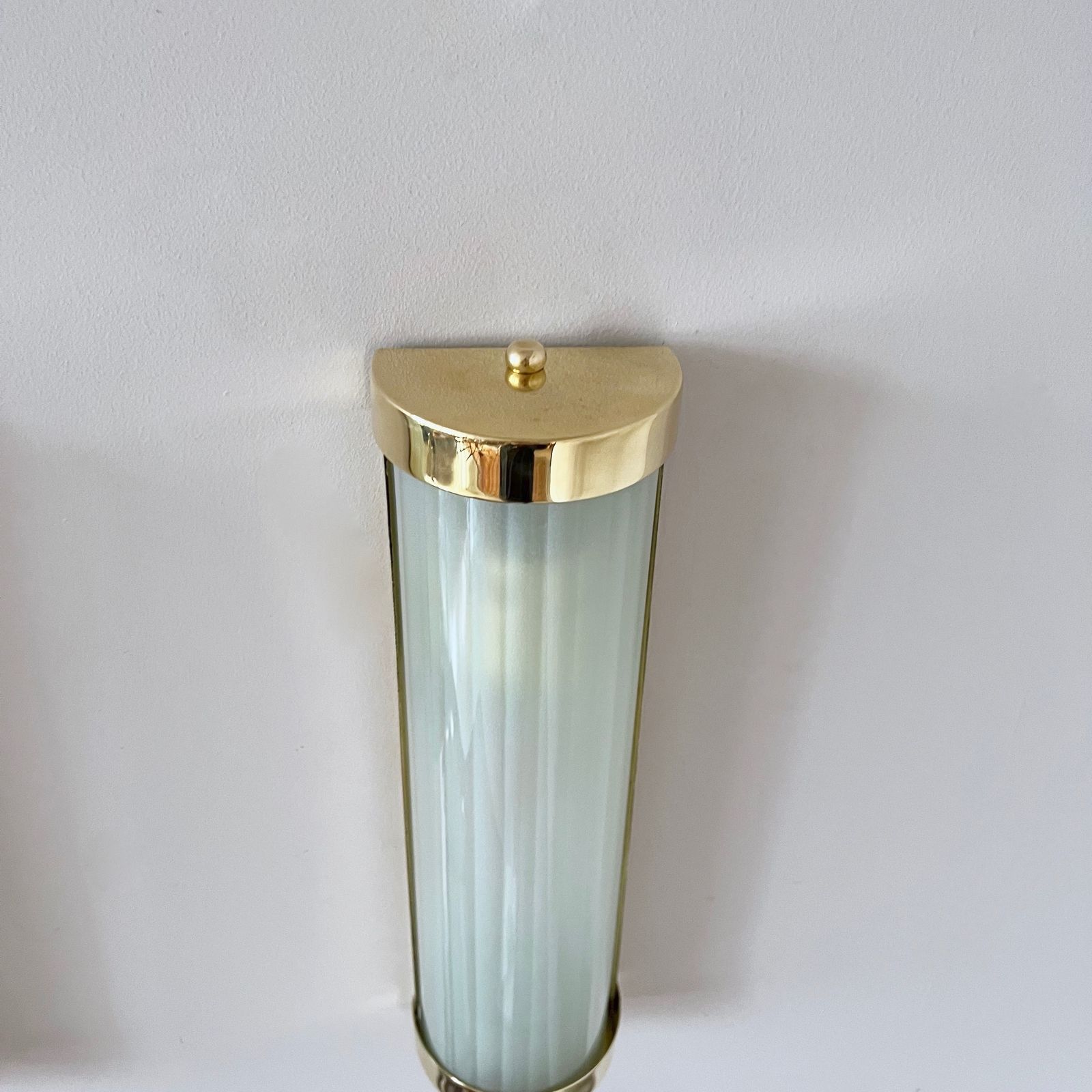Contemporary Brass Wall Light photo 440.0