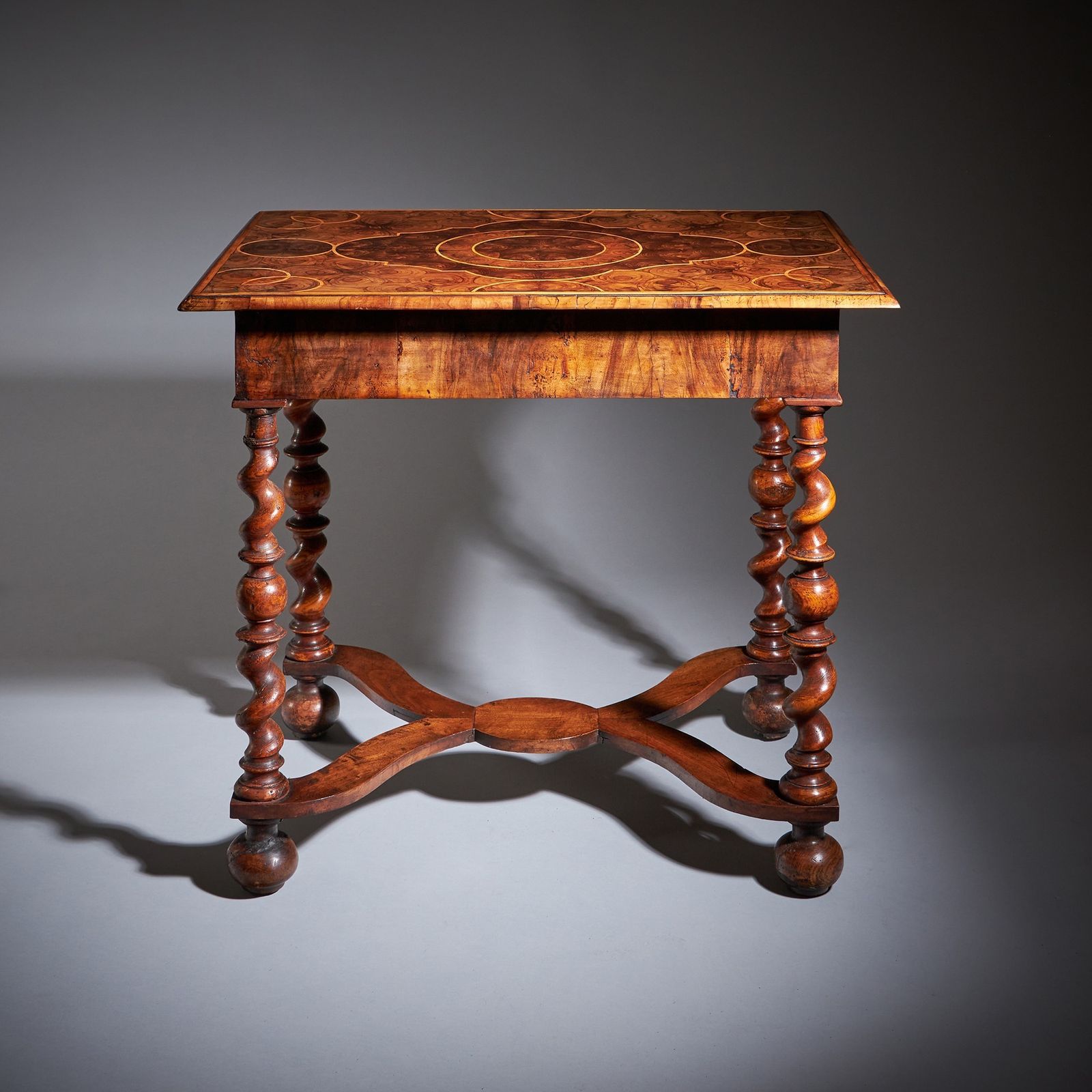 photo furniture A Fine And Rare 17th Century William And Mary Olive Oyster Table, Circa 1680 1700. England