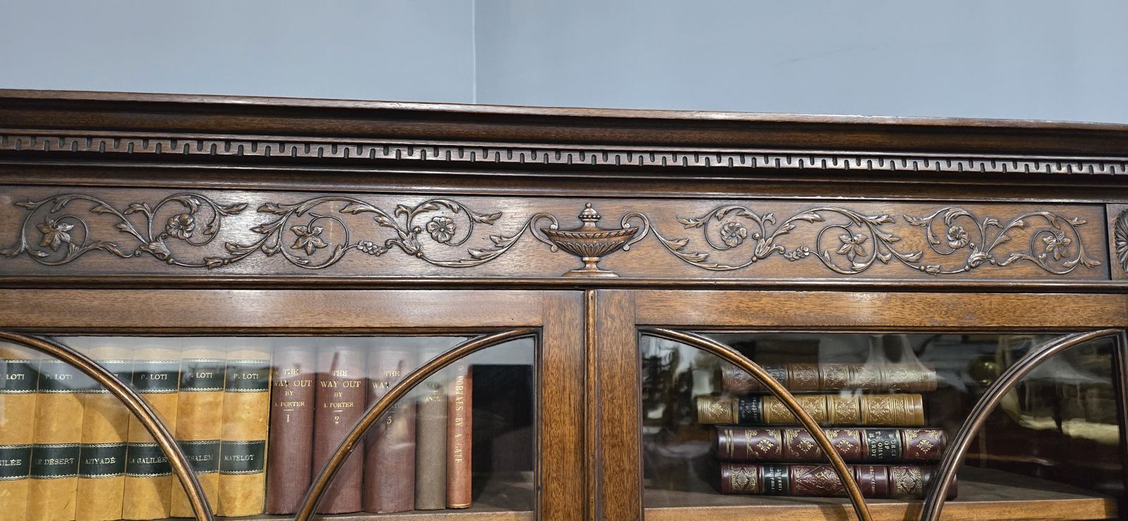 photo buy Top Quality Adams Mahogany Bookcase On Stand