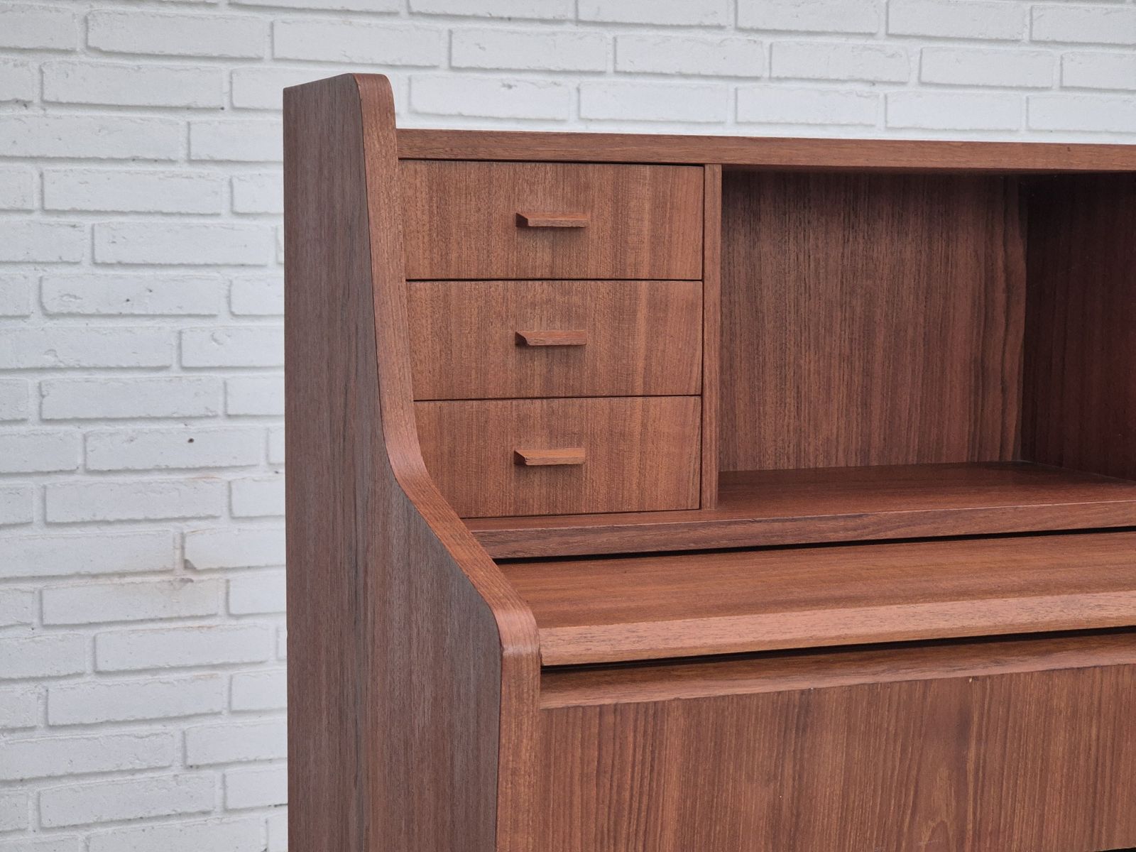 1960s, Danish Chest Of Drawers With Foldable Top/Mirror, Original Condition, Teak Wood. photo buy