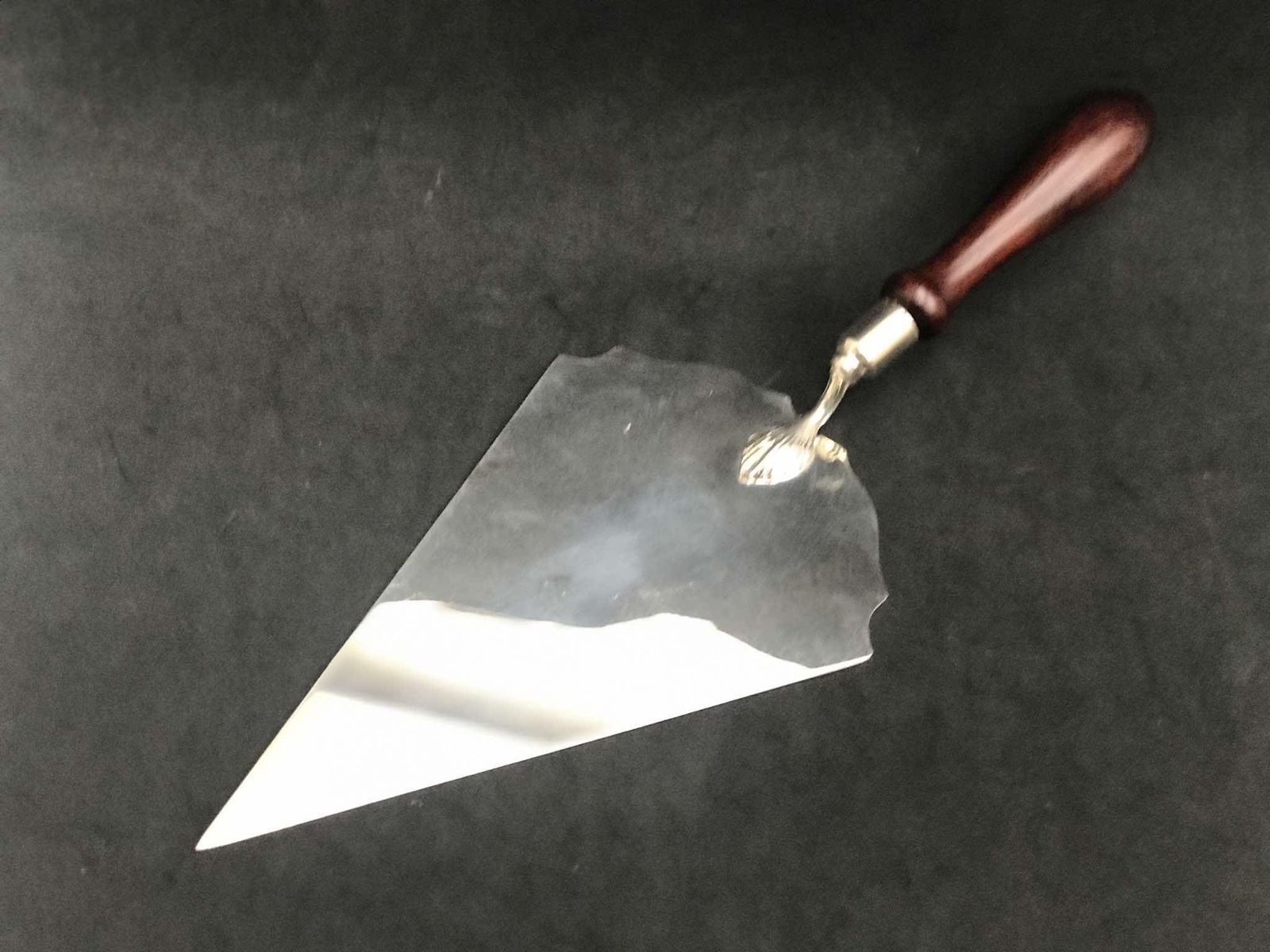 photo for sale Cake Lifter Server Pie Silver Plated Gardeners/Builders Trowel Award Swatkins 11″ Silver Plated & Wooden Handle Trowel Prize Award