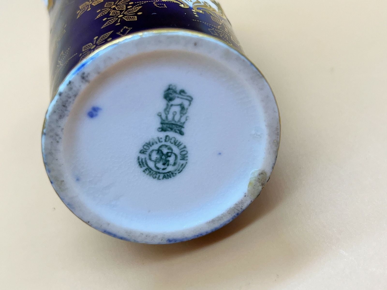 Antique Royal Doulton China Robert Allen Studio Design Small Vase. C1880 1920. photo 95.0