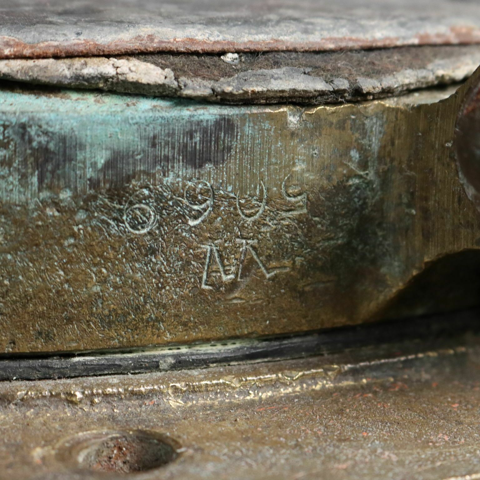 photo furniture Antique Ship Porthole Iron Brass Glass Europe XX Century