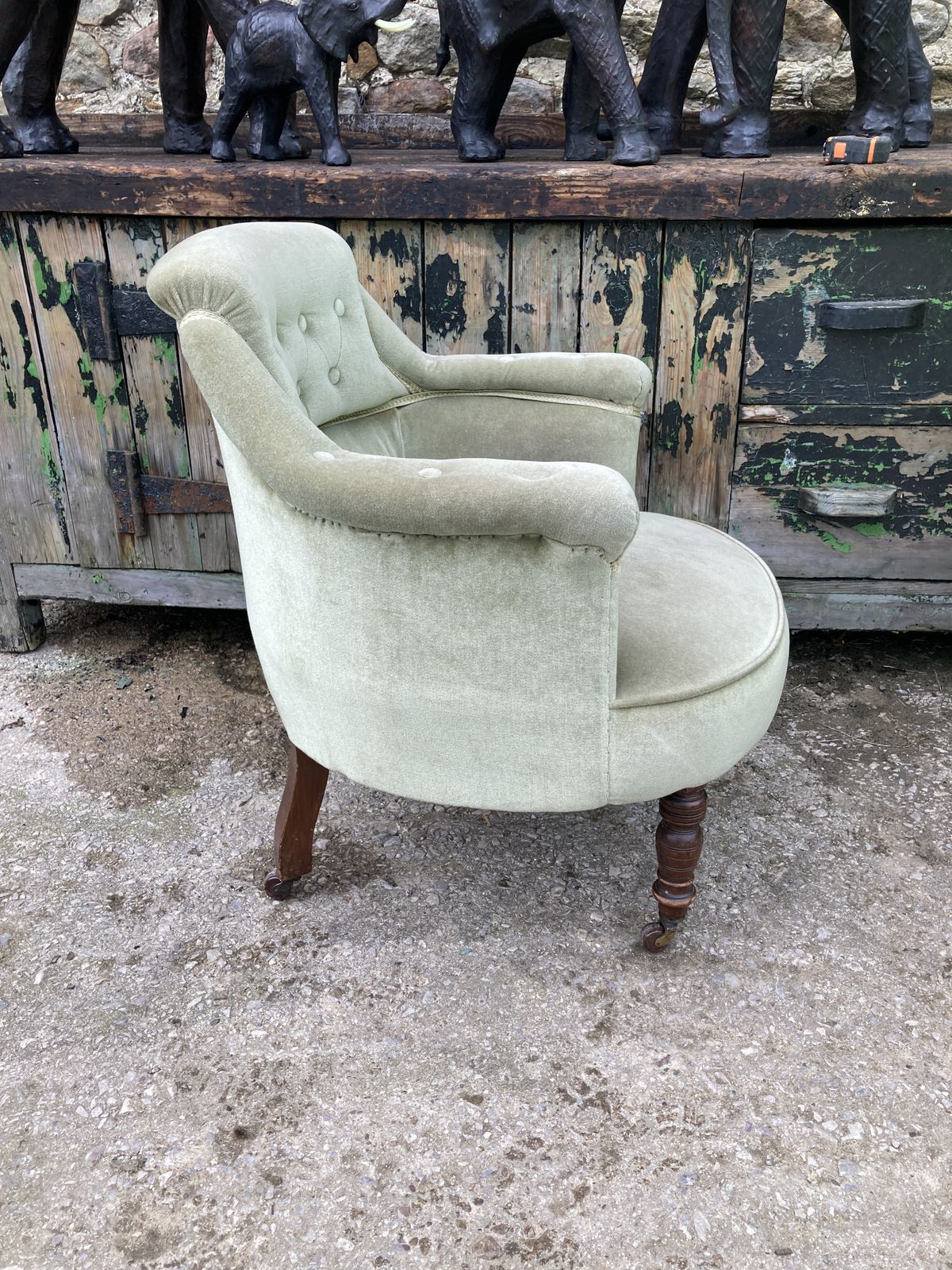 photo buy Victorian Green Velvet, Circular Chair With Walnut Legs On 4 Castors