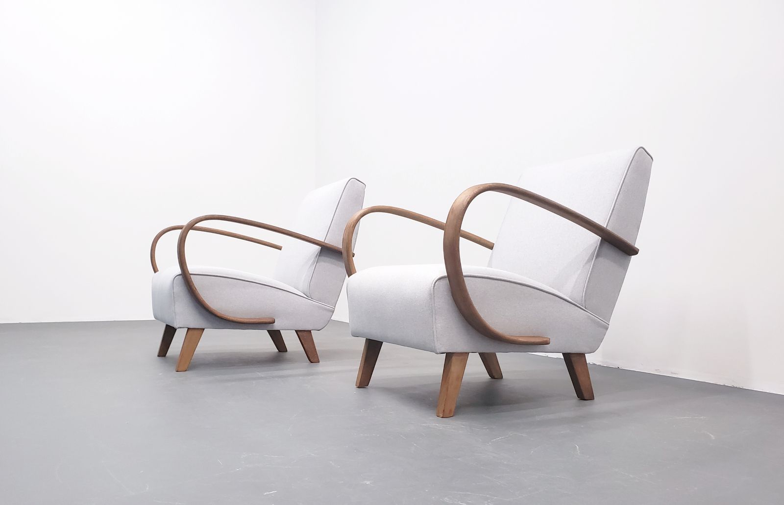 1930 Jindrich Halabala Bentwood Armchair In Ash Grey photo Furniture