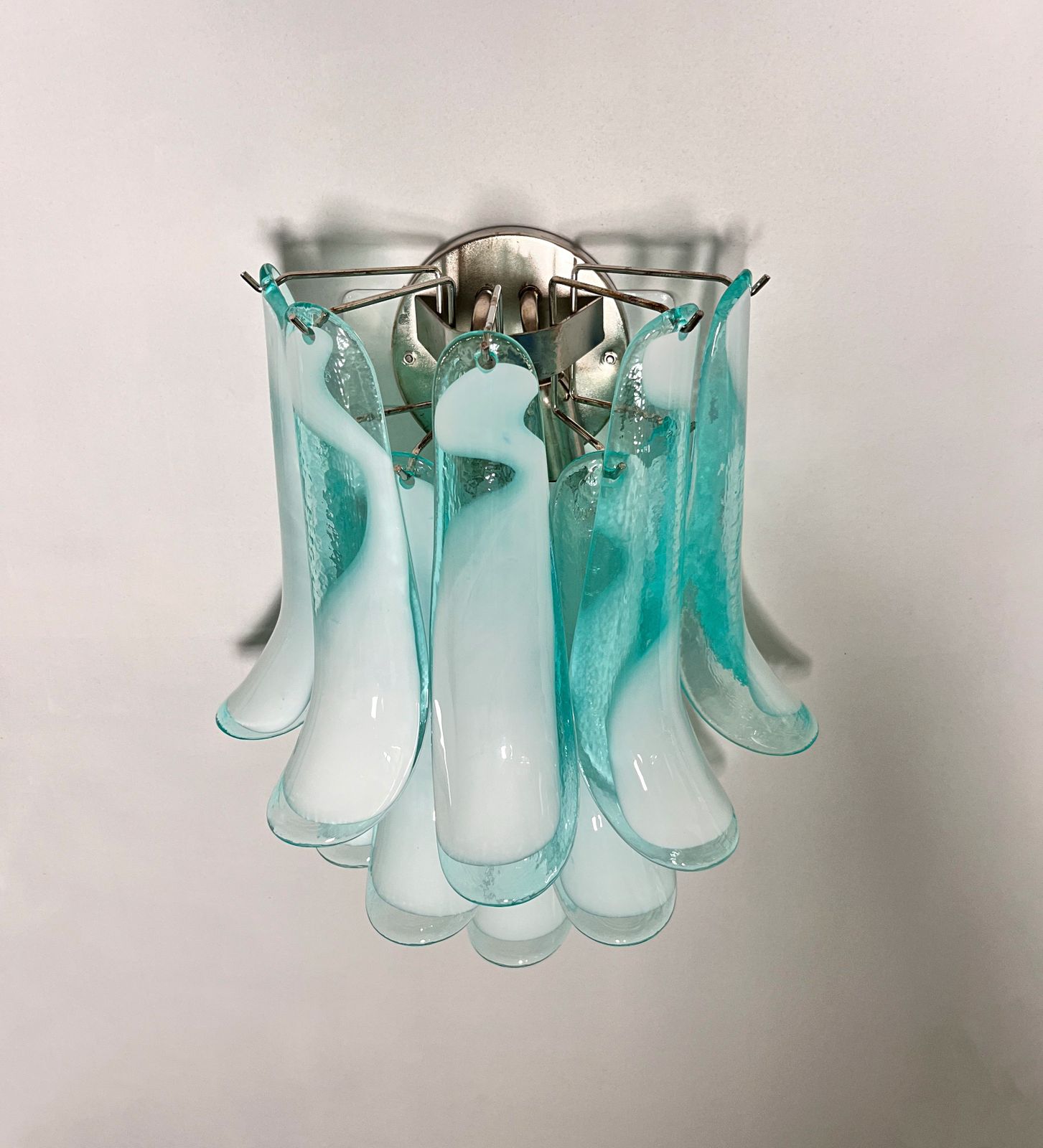 photo vinterior Pair Of Vintage Italian Murano Wall Lights   Mazzega   10 Turquoise Lattimo Glass Petals