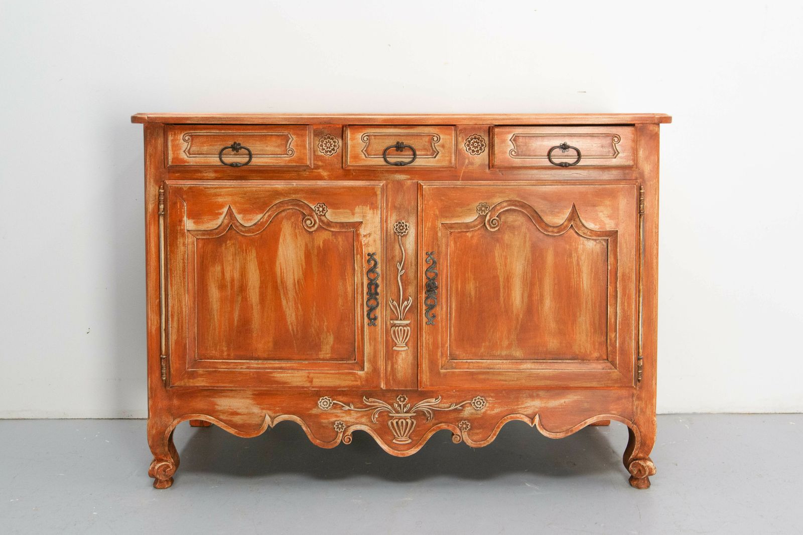 Antique Sideboard Dresser French Louis XV Carved Walnut Buffet, 19th Century