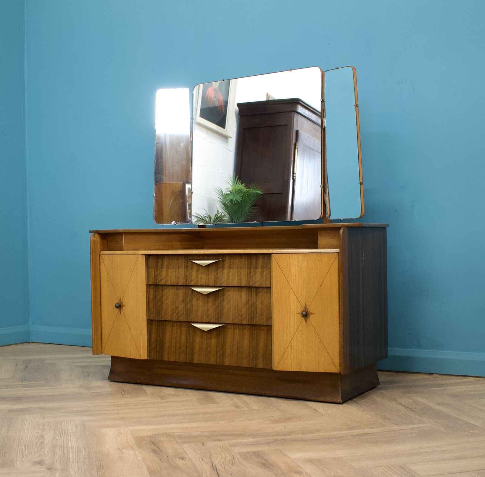 Vintage Mid Century Art Deco Style Walnut & Oak Dressing Table From Lebus,1950s photo Furniture
