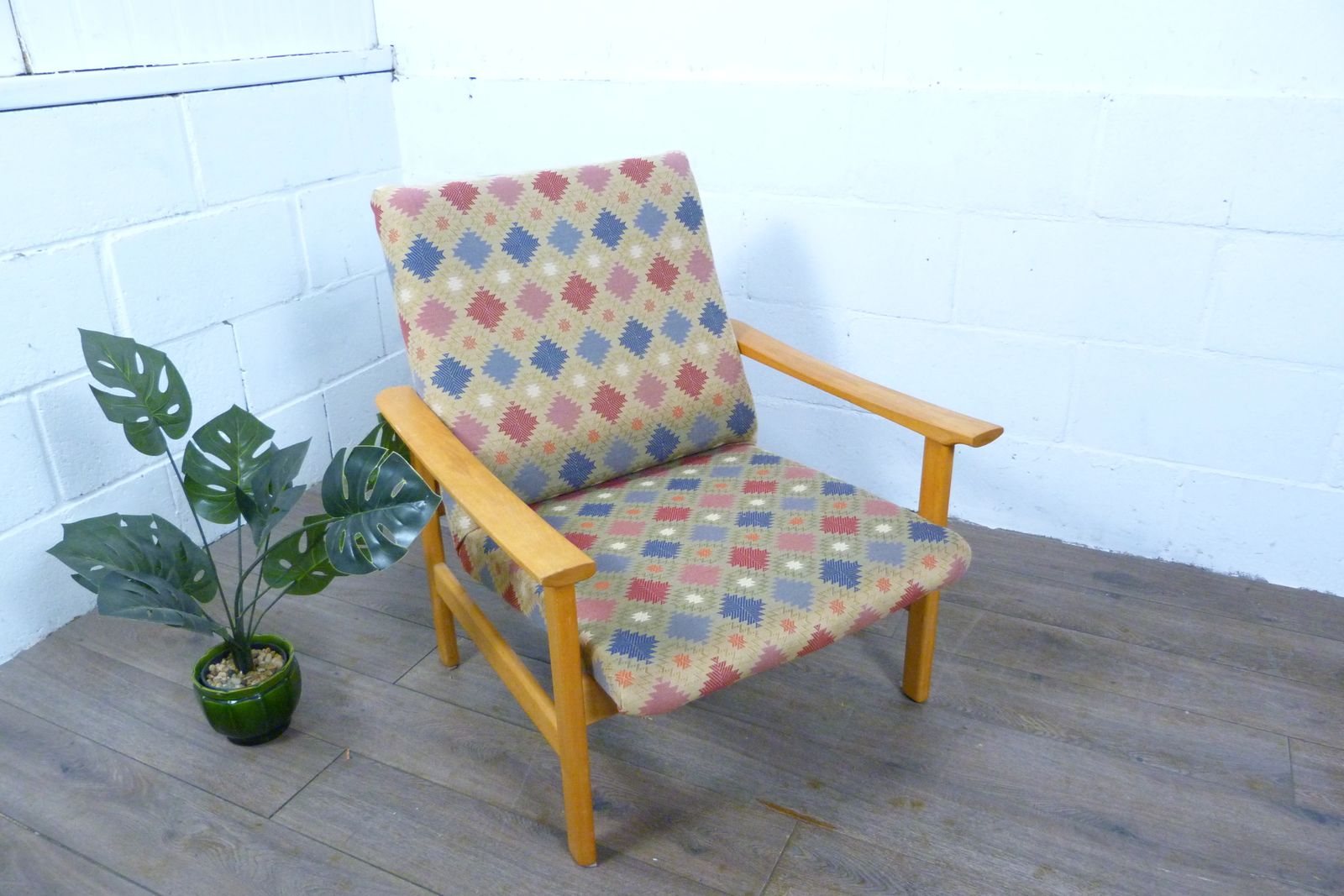 Mid Century Lounge Chair, 1960s photo vinterior