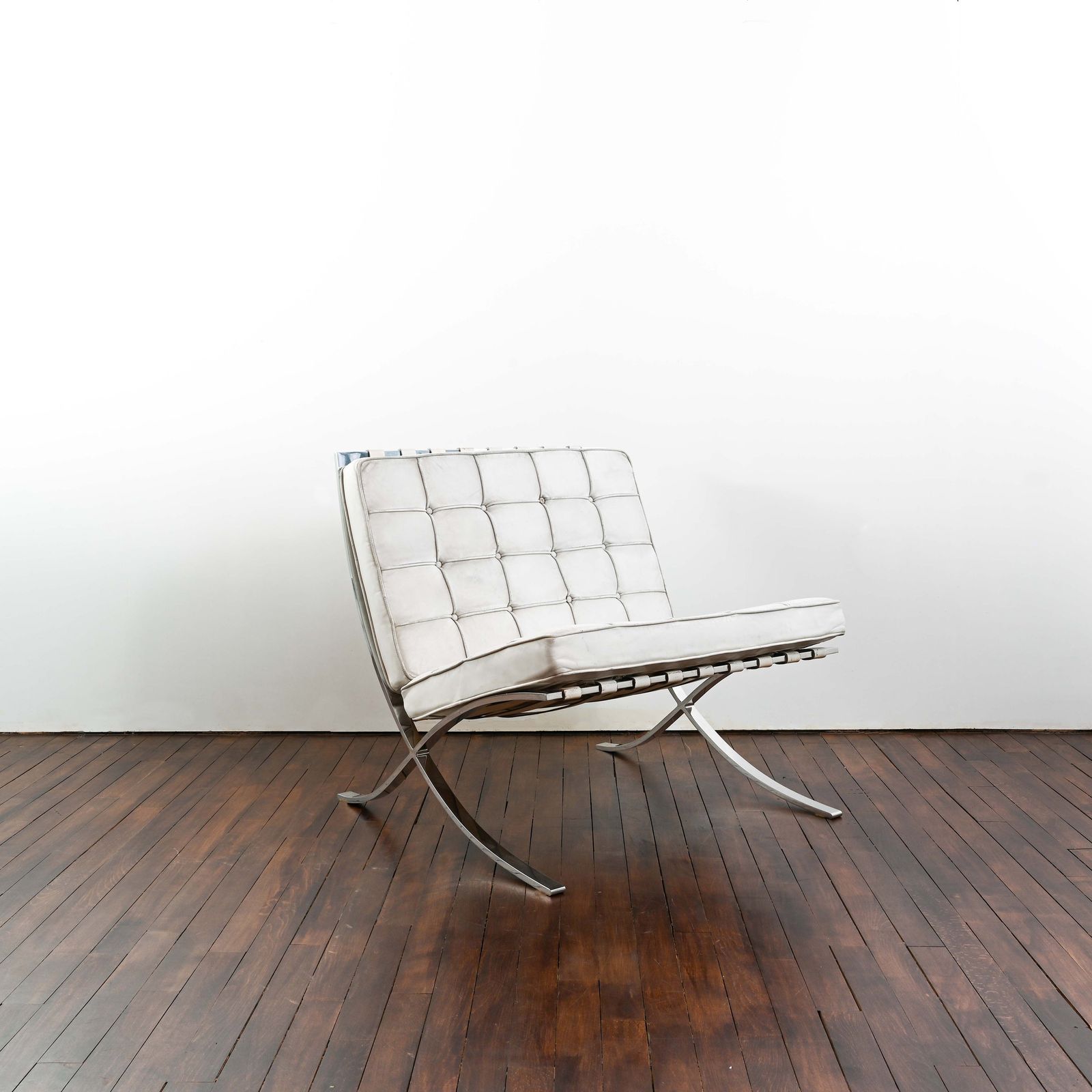 Barcelona Chair In Off White Leather Designed By Ludwig Mies Von Der Rohe