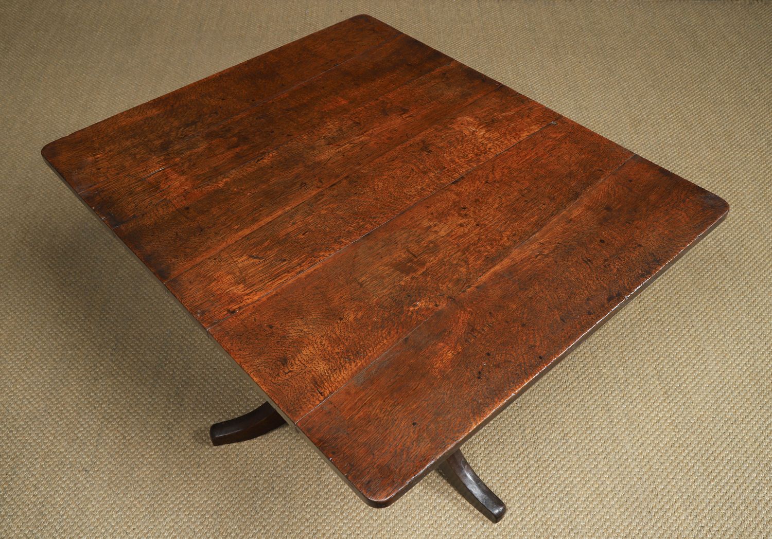 photo furniture English Georgian Oak & Yew Wood Rectangular Top Occasional Wine Supper Tripod Table (Circa 1760)
